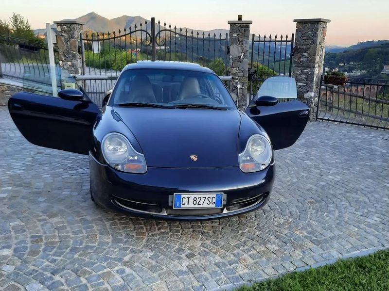 Porsche 911 • 1999 • 124,000 km 6