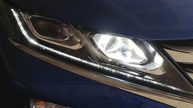 Mitsubishi Eclipse • 2019 • 50,176 km 11