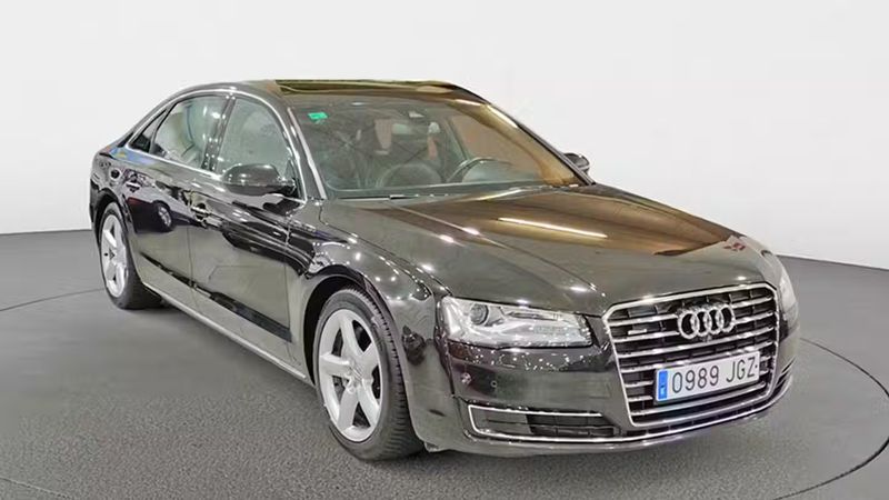 Audi A8 • 2015 • 84,345 km 2