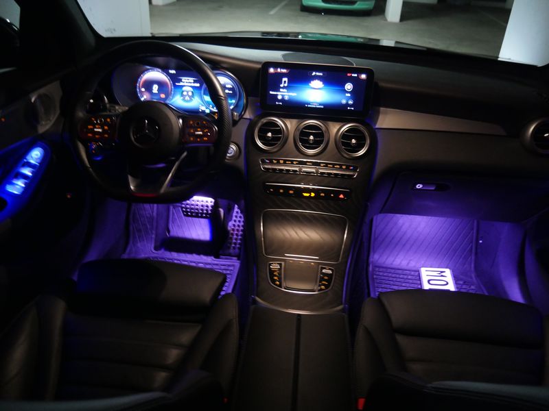 Mercedes-Benz GLC-Class • 2020 • 18,000 km 43