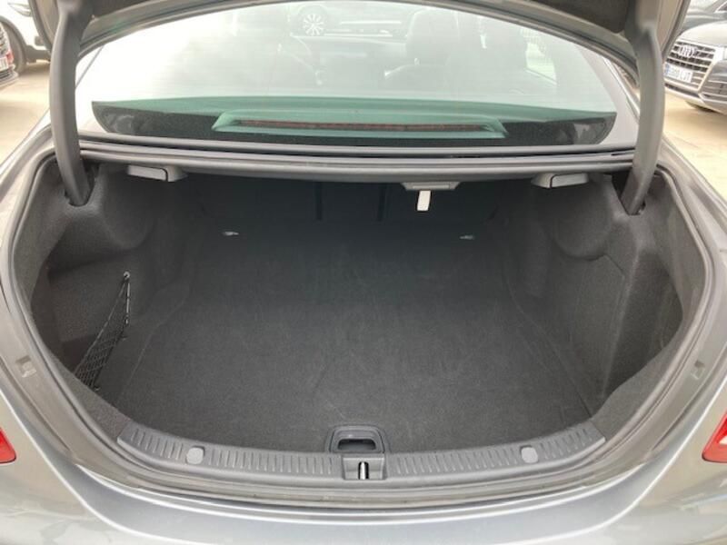 Mercedes-Benz E-Class • 2020 • 30,038 km 15