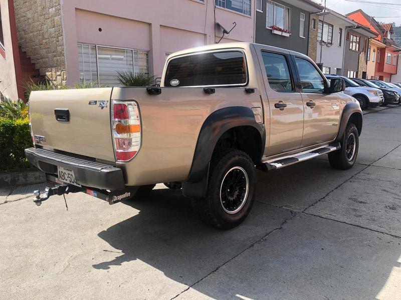 Mazda BT • 2012 • 169,000 km 11