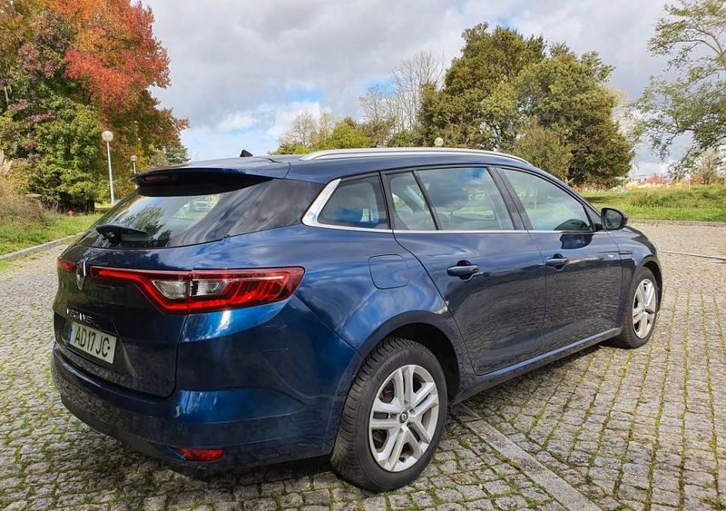 Renault Mégane • 2007 • 140,000 km 4