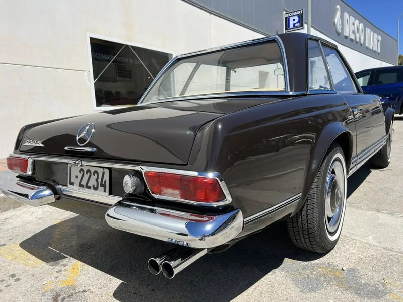 Mercedes-Benz SL • 1963 • 90,000 km 9