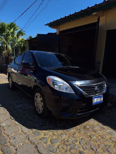 Nissan Versa • 2014 • 203,857 km 1