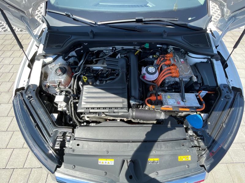 Škoda Octavia Combi • 2021 • 113,000 km 6