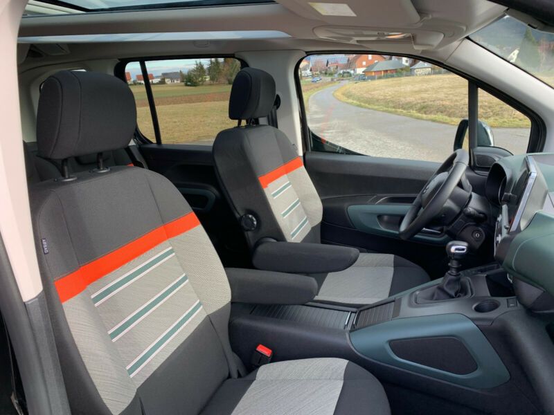 Citroën Berlingo • 2019 • 84,700 km 12