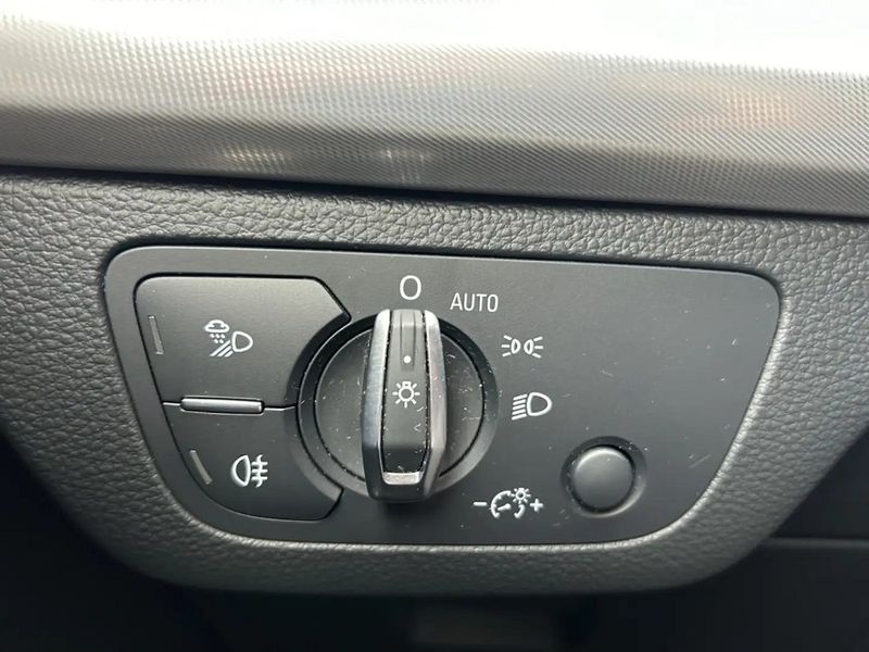 Audi Q5 • 2019 • 173,000 km 10