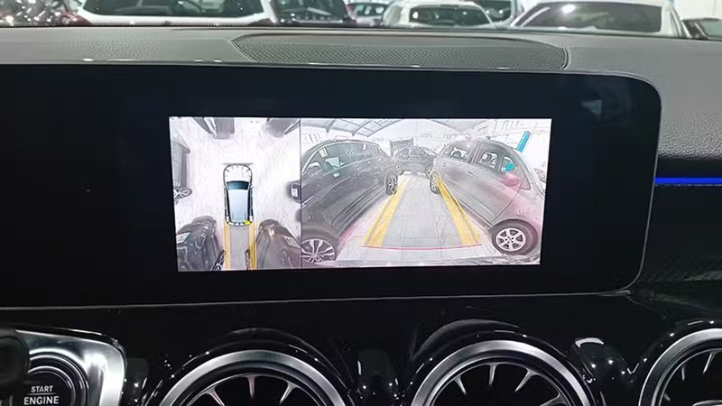 Mercedes-Benz GLB-Class • 2020 • 102,989 km 8