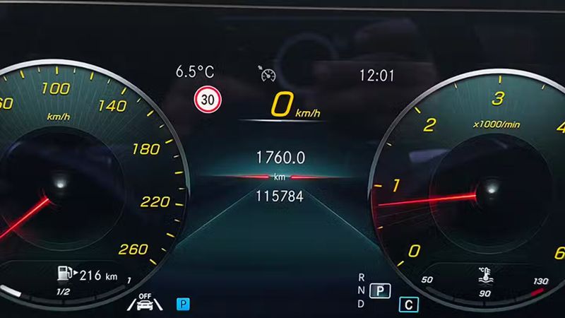 Mercedes-Benz E • 2020 • 115,784 km 14