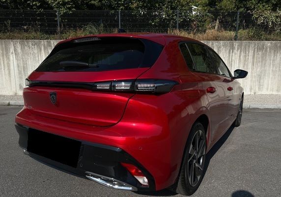 Peugeot 308 • 2024 • 8,300 km 6