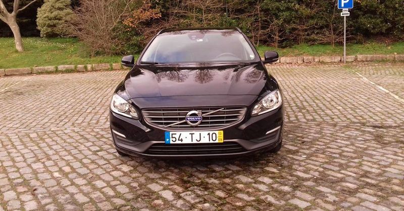Volvo V60 • 2013 • 180,000 km 1