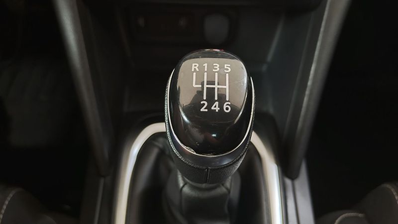 Renault Mégane • 2017 • 56,344 km 6