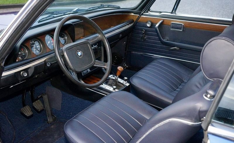 BMW 5 Series • 1971 • 118,900 km 7