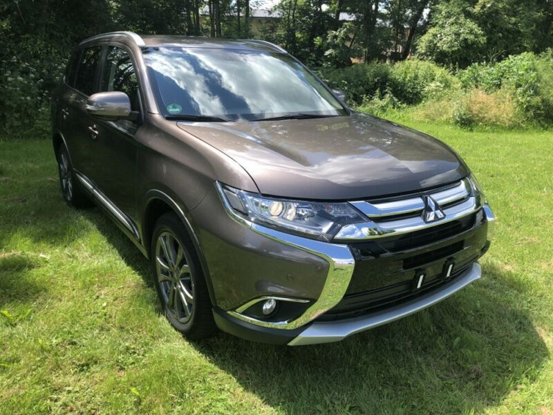 Mitsubishi Outlander • 2018 • 79,280 km 1