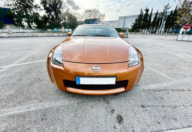 Nissan 350 Z • 2004 • 70,000 km 2
