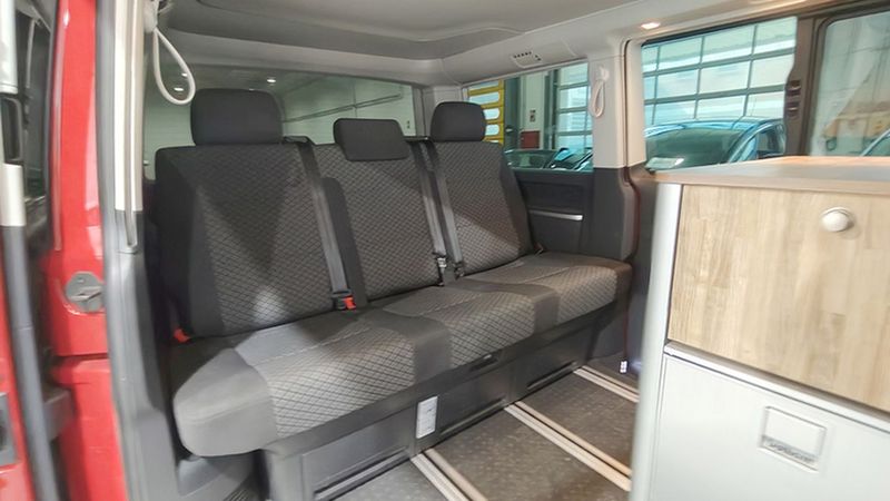 Volkswagen California • 2020 • 45,906 km 3