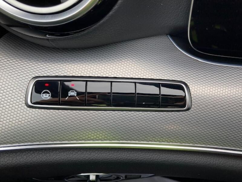 Mercedes-Benz E-Class • 2020 • 30,038 km 34