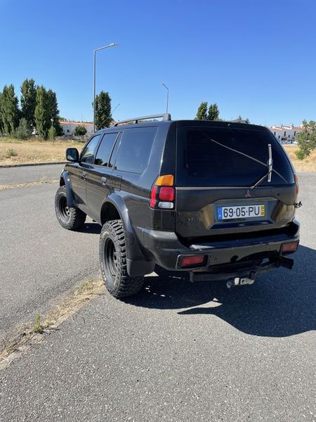 Mitsubishi Pajero Sport • 2001 • 212,000 km 2