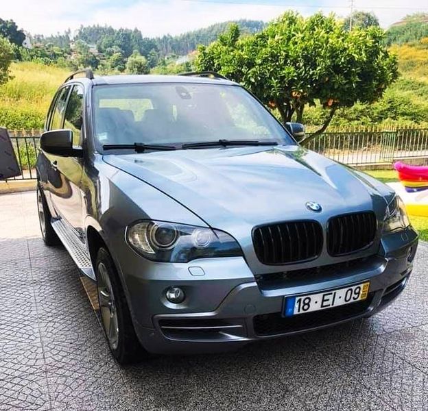 BMW X5 • 2007 • 170,000 km 4