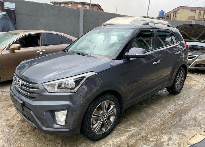Hyundai Creta • 2017 • 12 km 1