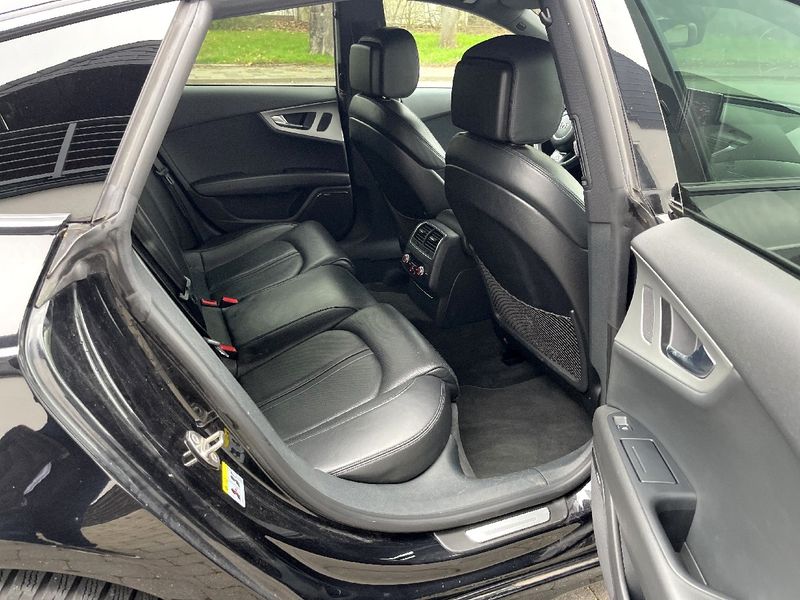 Audi A7 • 2013 • 133,762 km 6