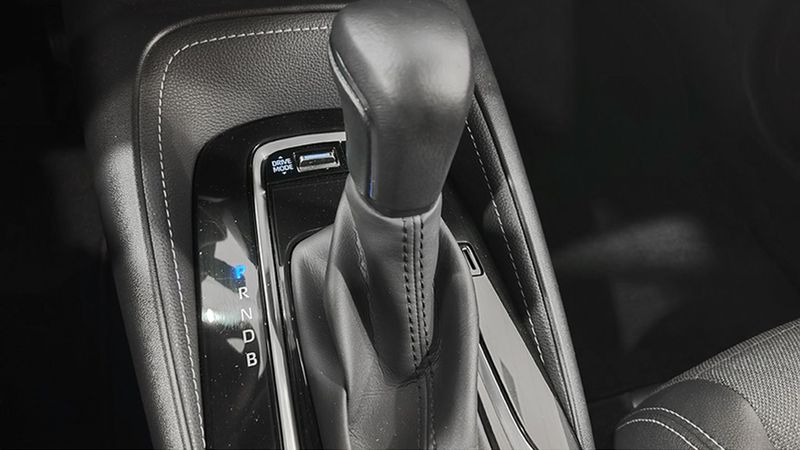 Toyota Auris • 2022 • 14,807 km 4
