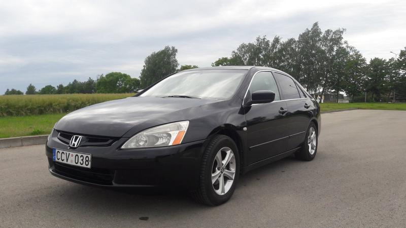 Honda Accord • 2004 • 155,000 km 9