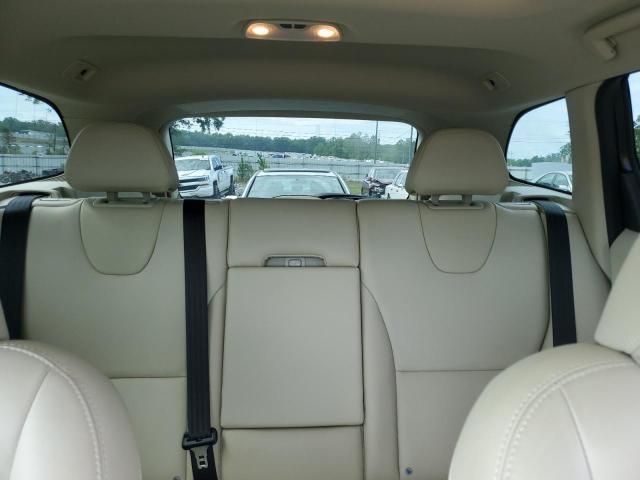 Volvo XC60 • 2015 • 10,000 mi 10