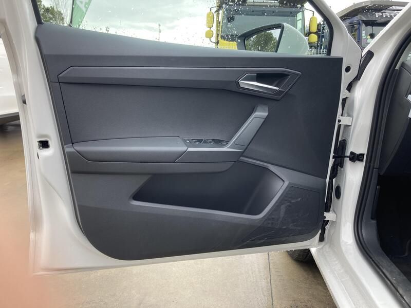 Seat Ibiza • 2024 • 1,160 km 18