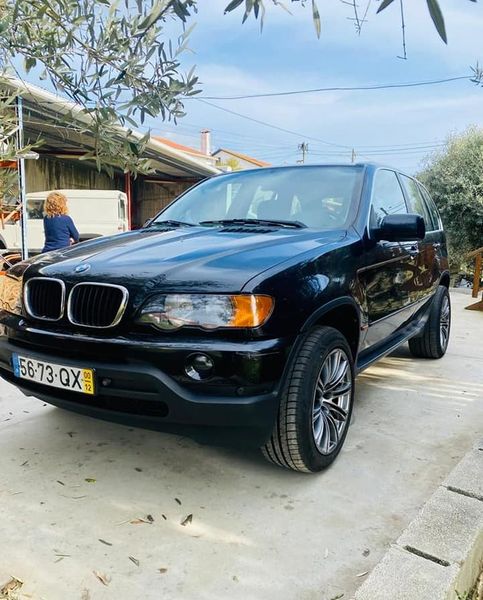 BMW X5 • 2000 • 99,000 km 1