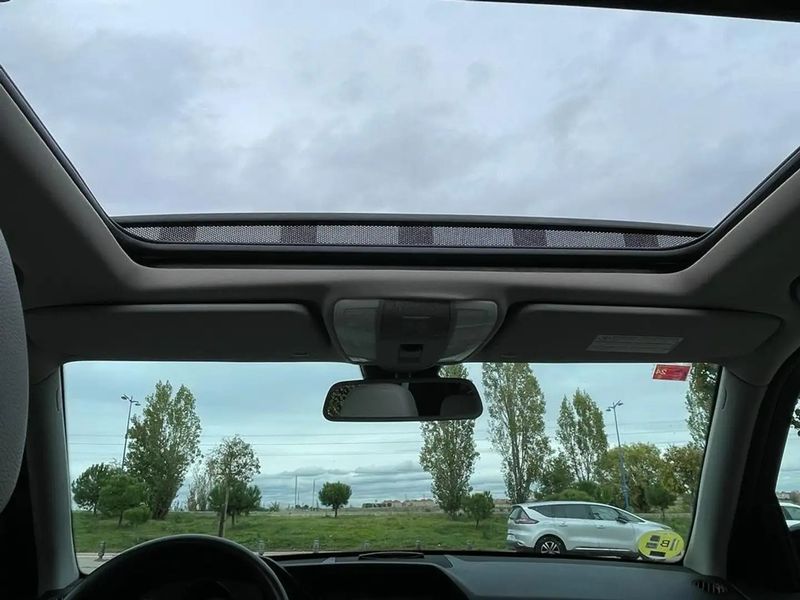 Mercedes-Benz GLK • 2011 • 140,000 km 8