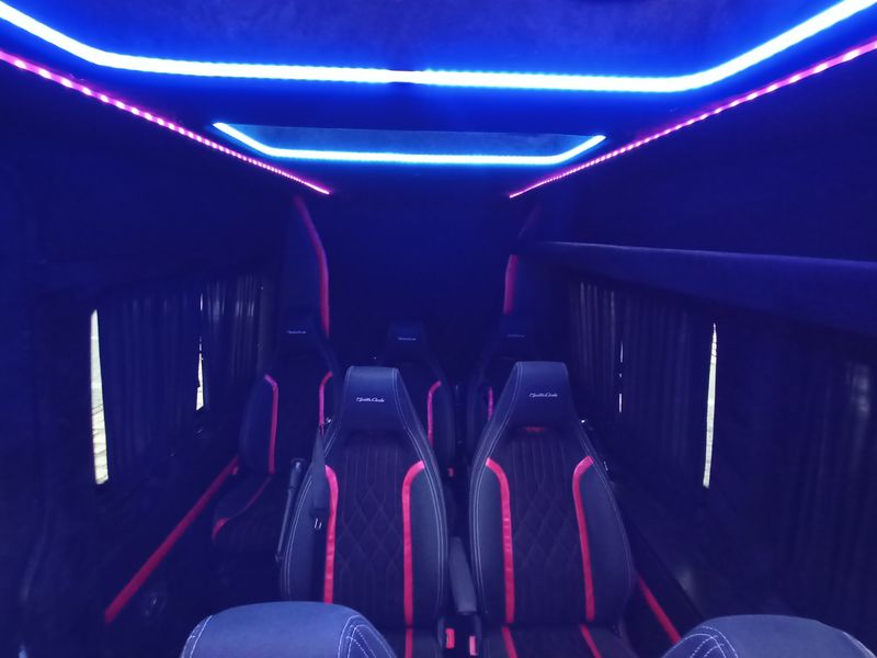 Mercedes-Benz Sprinter • 2019 • 65,000 km 2