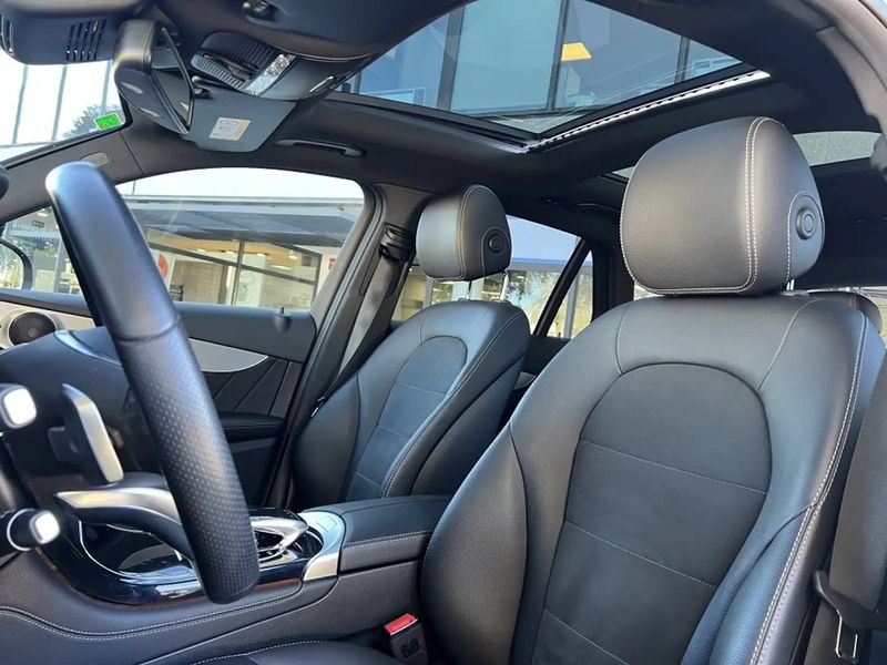 Mercedes-Benz GLC • 2019 • 55,000 km 3