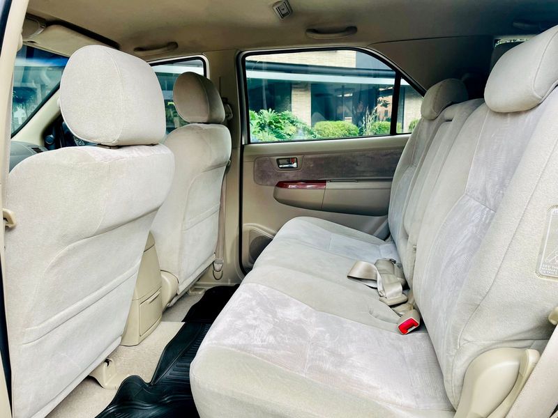 Toyota Fortuner • 2010 • 148,800 km 6