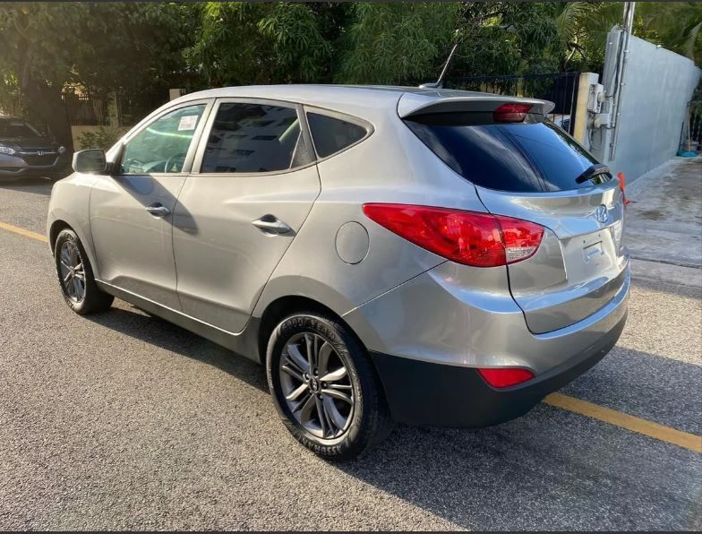 Hyundai Santa Fe • 2015 • 110,000 km 11
