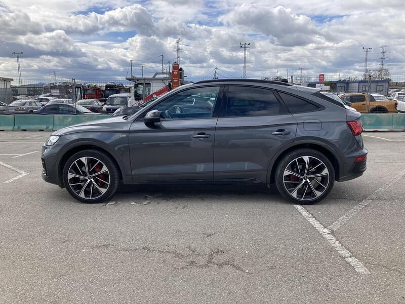 Audi Q5 Sportback • 2022 • 76,769 km 2