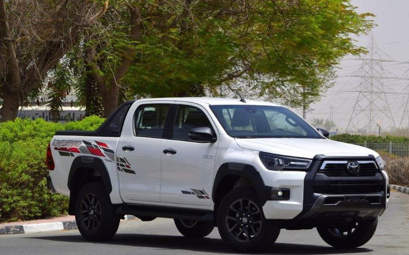 Toyota Hilux • 2023 • 28,000 km 2