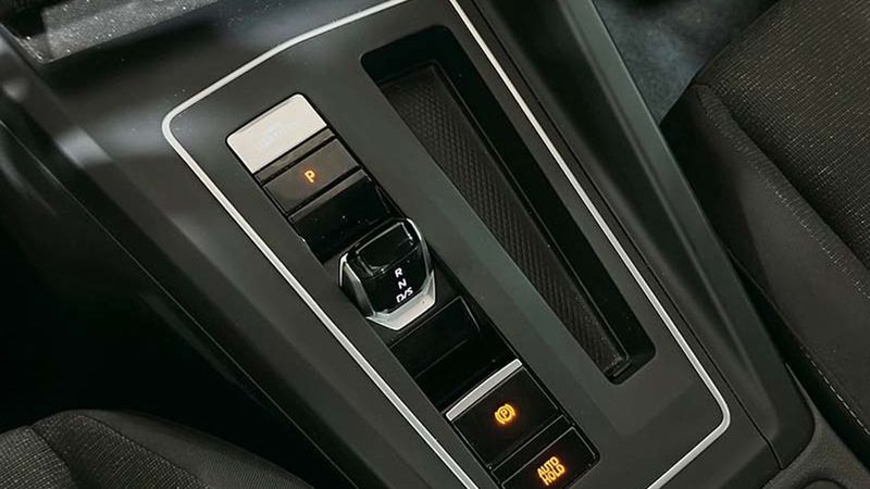 Volkswagen Golf • 2022 • 9,008 km 7