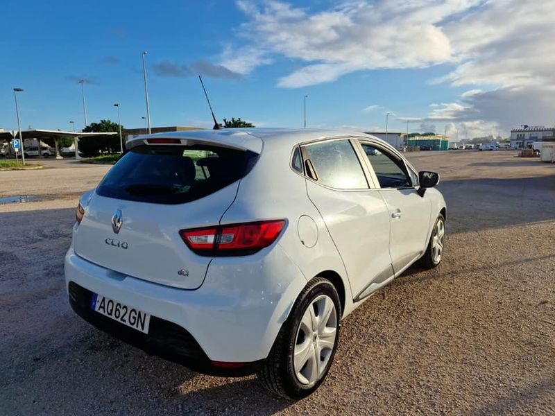 Renault Clio • 2015 • 165,000 km 6