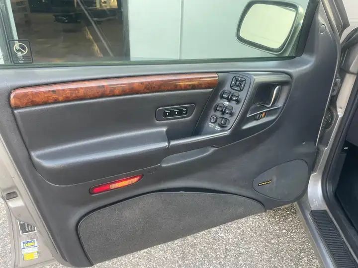 Jeep Grand Cherokee • 1998 • 254,000 km 1