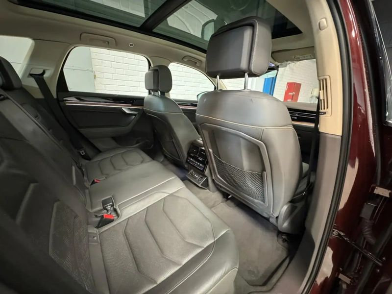 Volkswagen Touareg • 2021 • 96,000 km 22