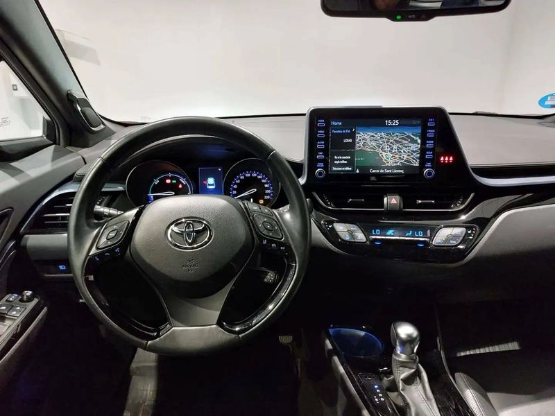 Toyota C-HR • 2020 • 48,755 km 11