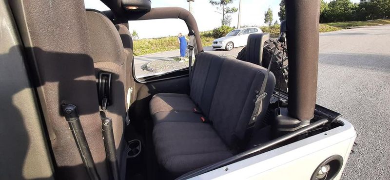 Jeep Wrangler • 2003 • 66,000 km 6