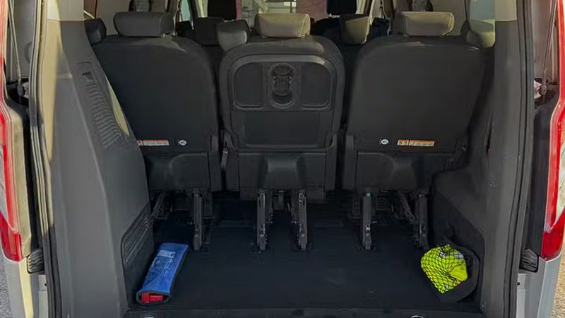 Ford Tourneo Custom • 2023 • 30,552 km 12