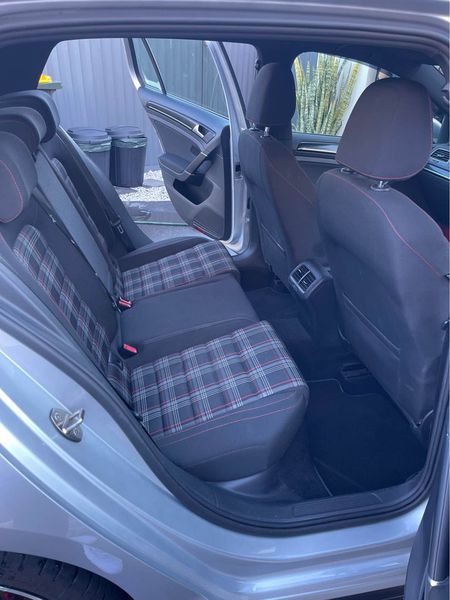 Volkswagen Golf • 2016 • 53,000 km 8