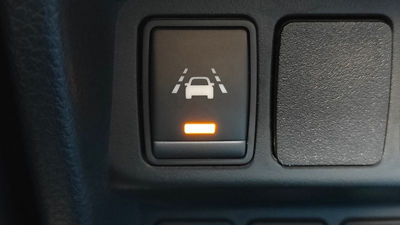 Nissan Qashqai • 2017 • 143,670 km 3