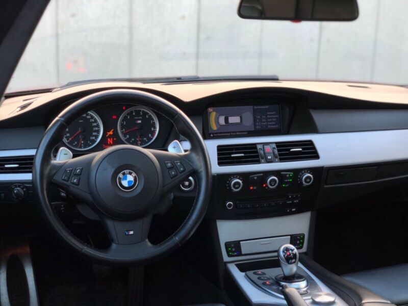 BMW M5 • 2007 • 133,000 km 8