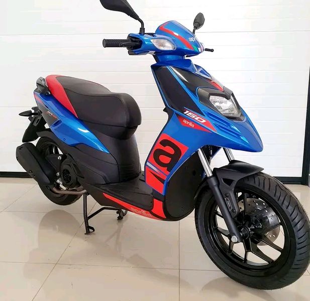 Aprilia ext150 • 2020 • 3 km 1