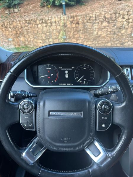 Land Rover Range Rover • 2014 • 180,000 km 7